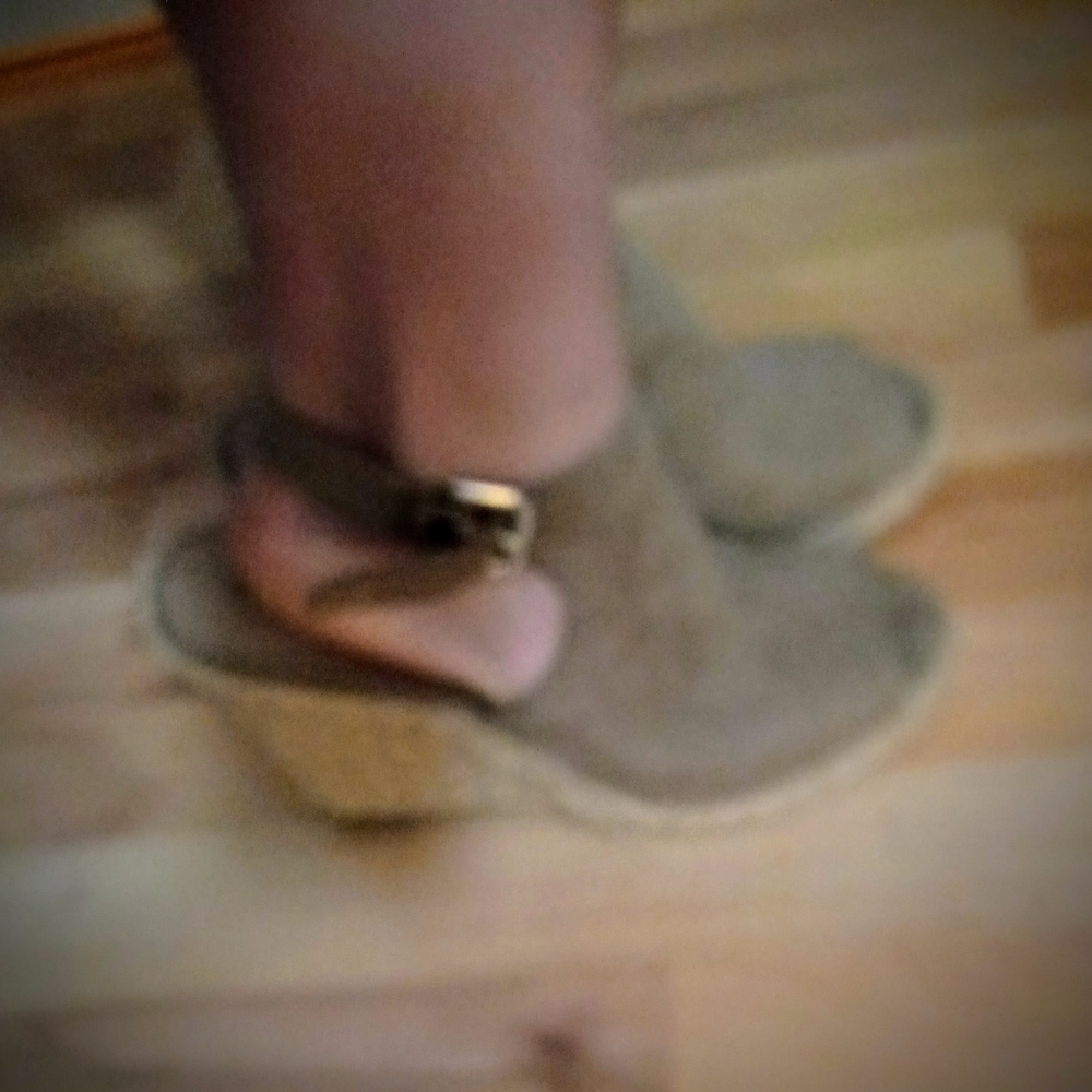 Heels - Picture 2 of 2
